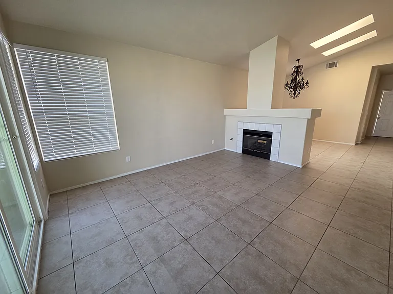 1904 Betsy Ross Dr — Photo 28