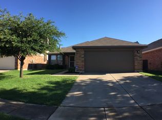 5101 Meridian Ln, Fort Worth, TX 76244