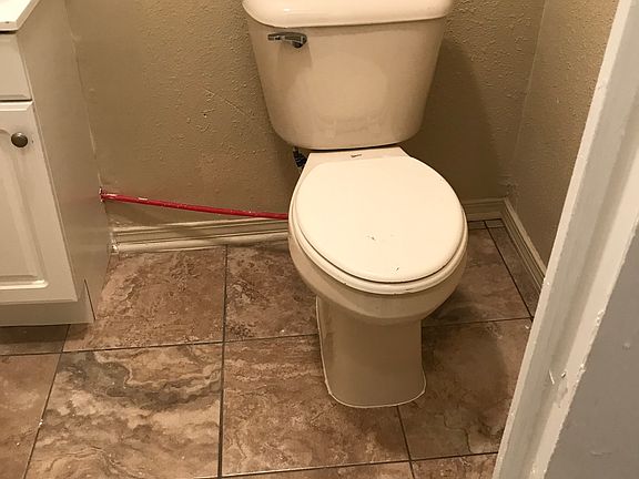 4th image of 501 SE 31st St