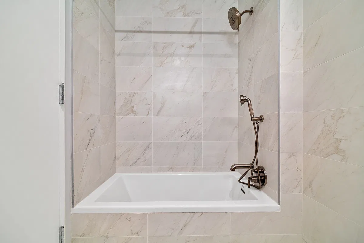 200 East 23rd Street — Photo 3