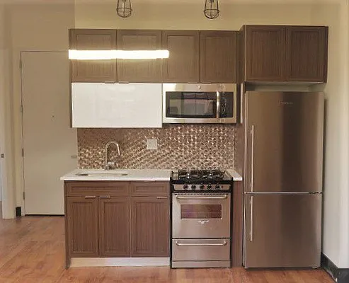 Rented by Wyckoff Heights Realty Inc. | media 10