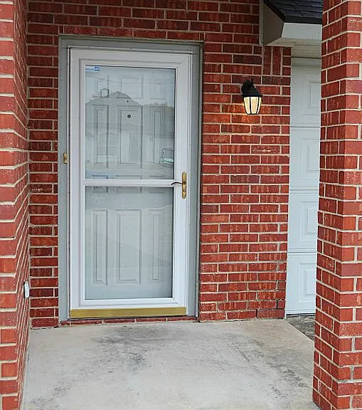 4902 Slate Ct — Photo 2