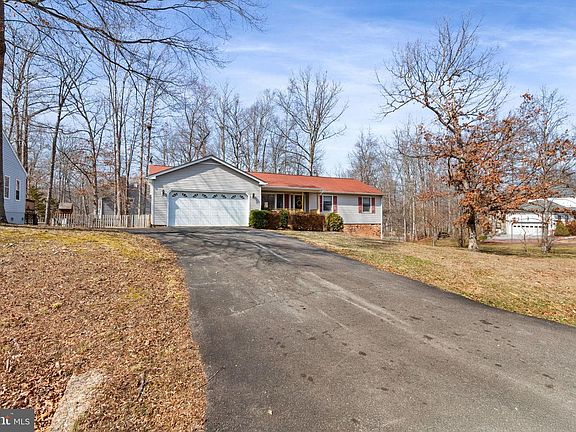 2nd image of 10712 Maple Ridge Dr