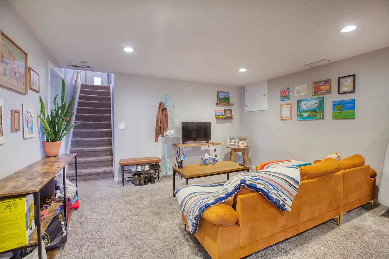 1 bed, 900 sqft, $1,300 — Photo 2