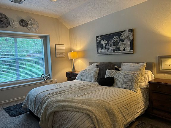 4th image of 12715 Great Sands Dr