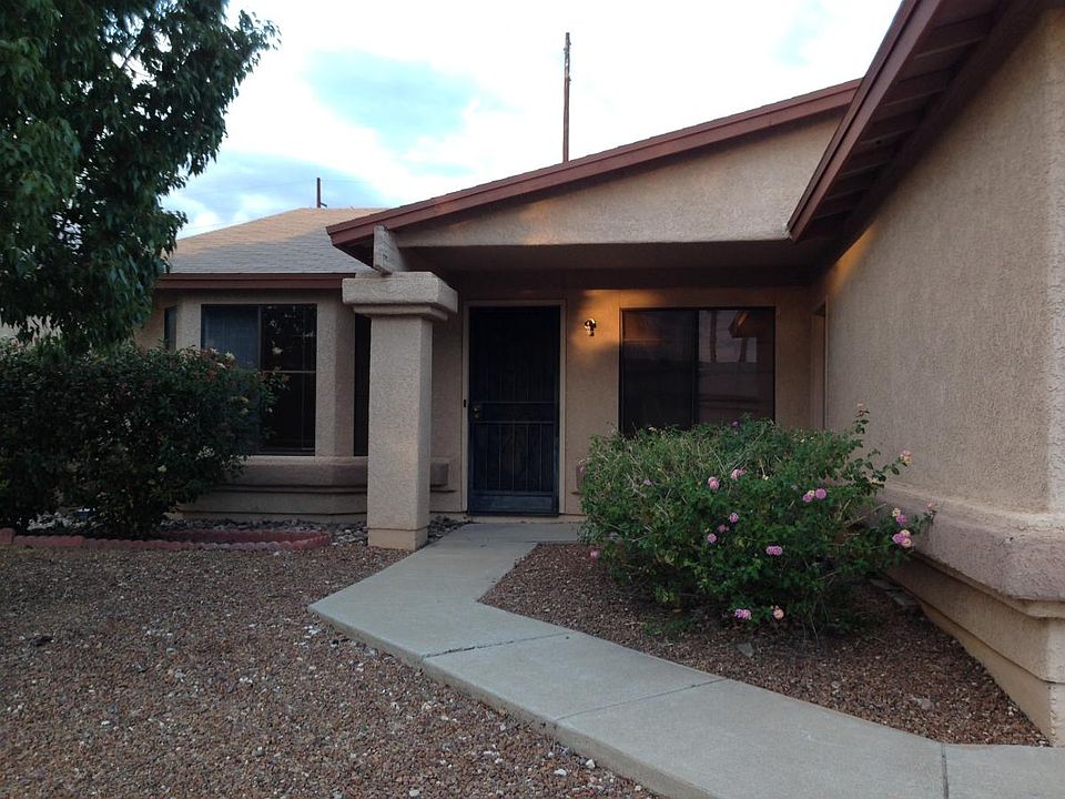 1st image of 825 S Granite Falls Dr