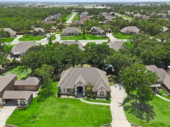 138 Dogwood Dr, Aubrey, TX 76227
