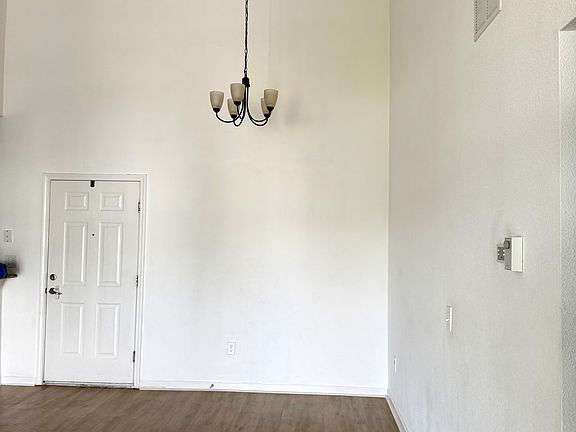 5th image of 4911 Key Lime Dr Unit 301