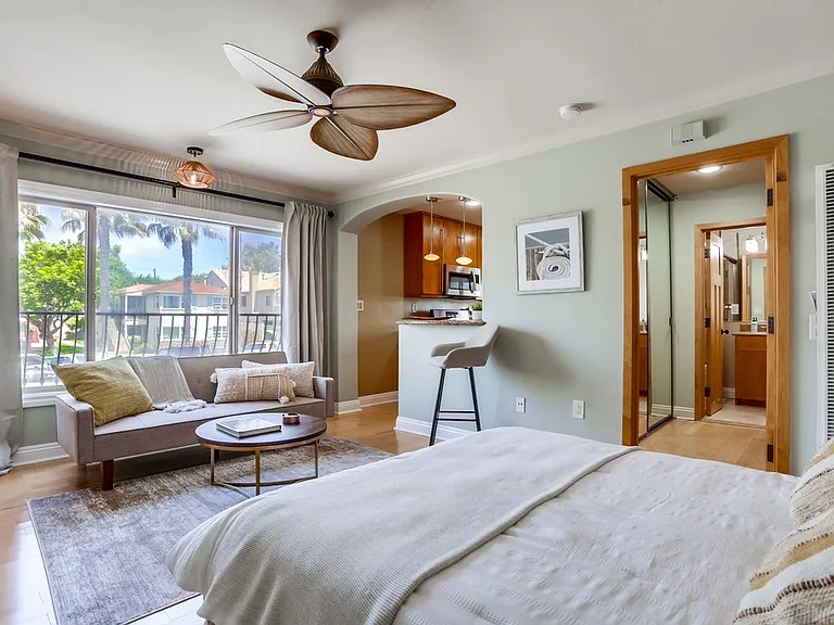 1049 Felspar St #20 — Photo 3