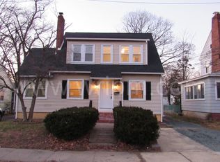 33 Cadwalader Ter, Trenton, NJ 08618