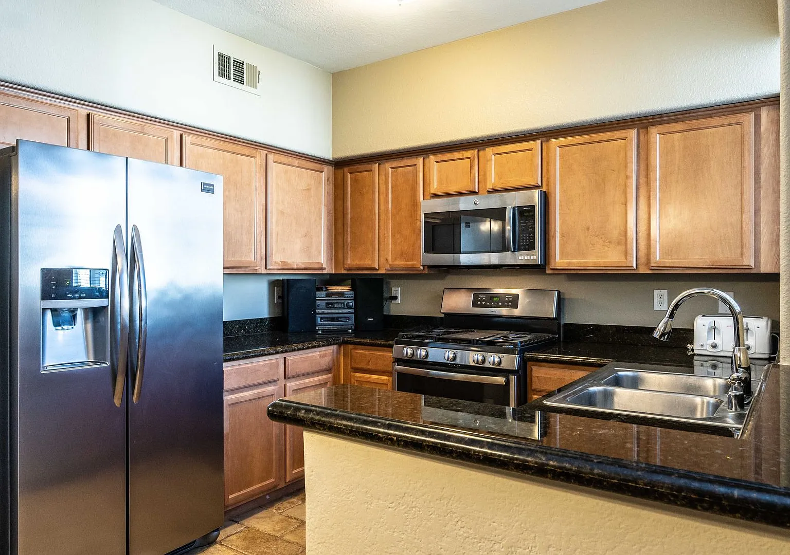 1 Bedroom Condo in Summerlin — Photo 2