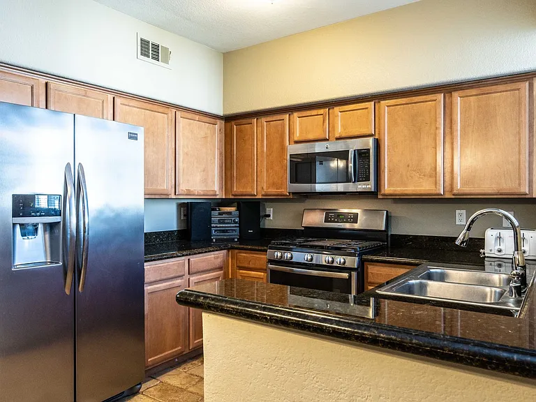 1709 King James St #203 — Photo 2