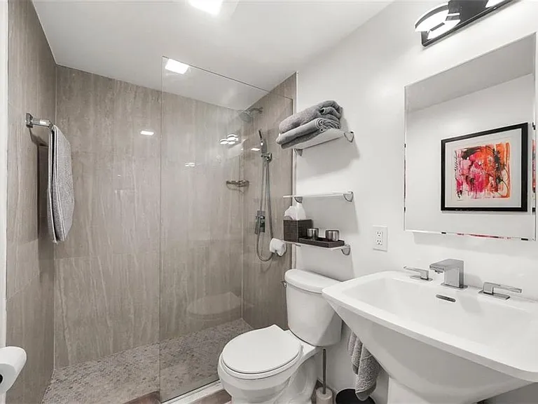 1501 Clairmont Rd #1210 — Photo 15
