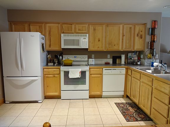 Spacious Kitchen