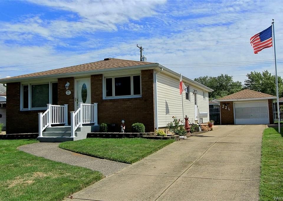 1st image of 131 Patricia Ln