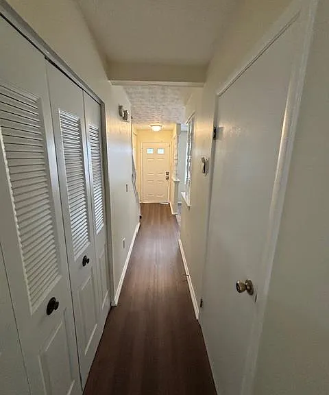 1400 Springleaf Cir SE — Photo 5