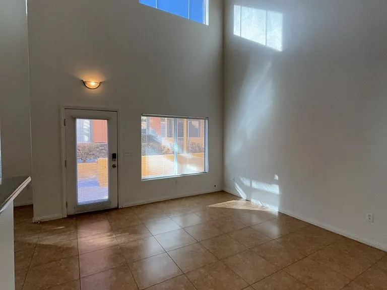 4915 E Russell Rd #180-6 — Photo 11