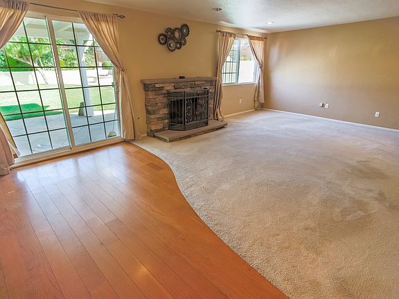 2nd image of 28158 Shelter Cove Dr