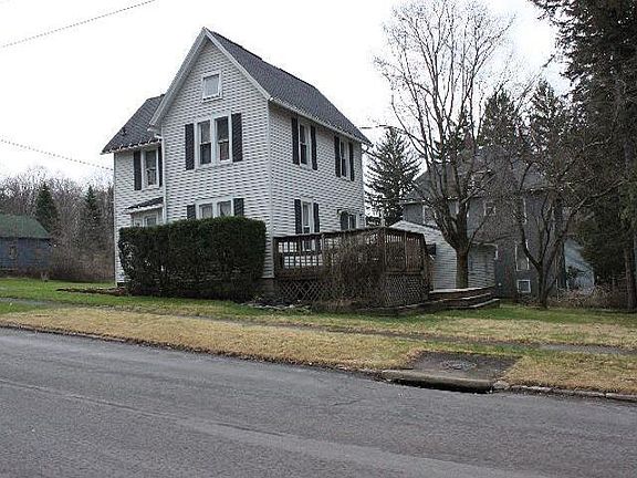 2nd image of 120 Benedict Ave