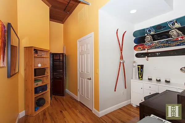 Sold by Halstead Property | media 9