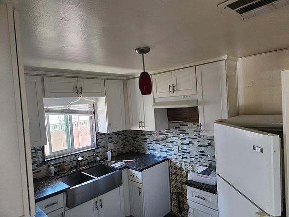 4th image of 8025 Troost Ave