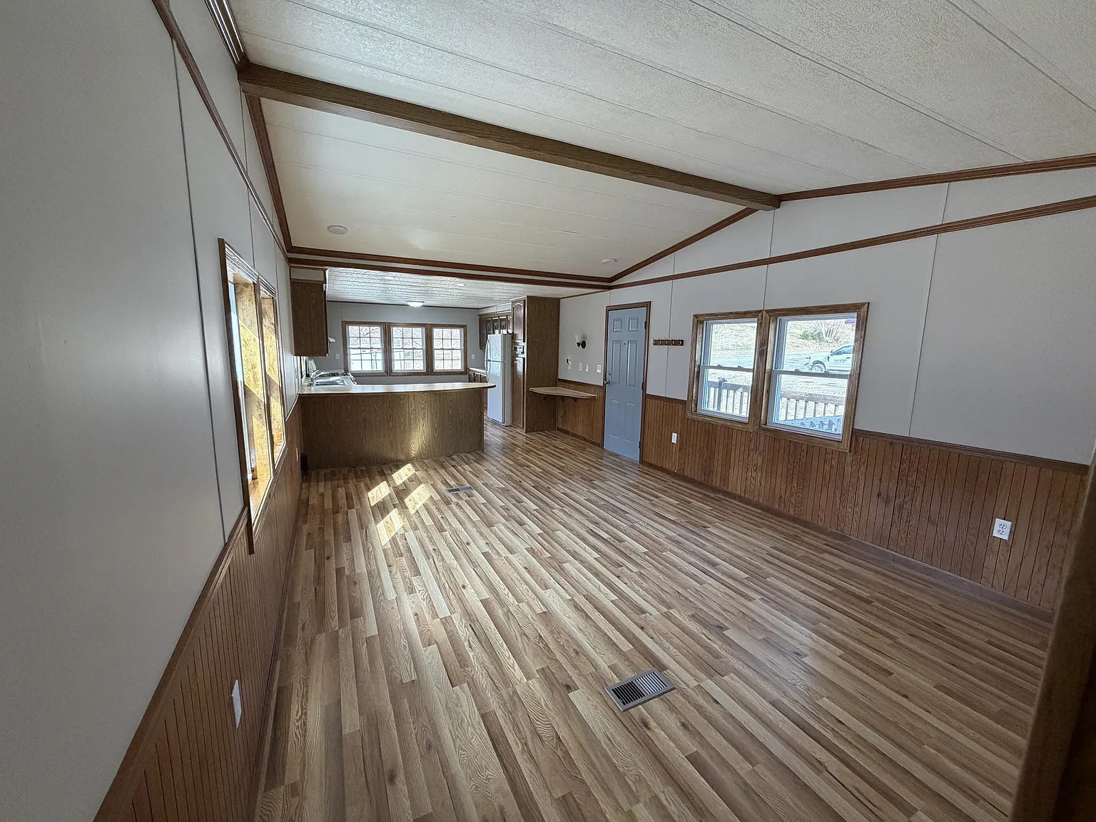 2 bed, 924 sqft, $2,000 — Photo 4