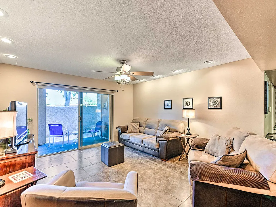 602 N May St #ID1545661P
