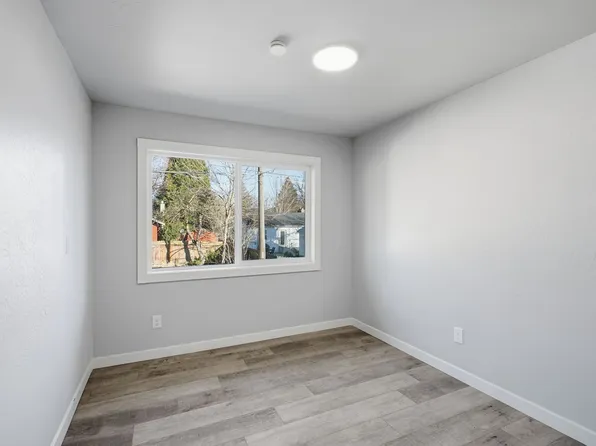 722 N 10th St, Coeur D Alene, ID 83814