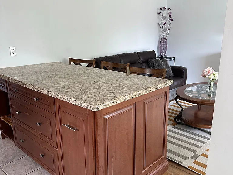 127 Harding Blvd — Photo 3