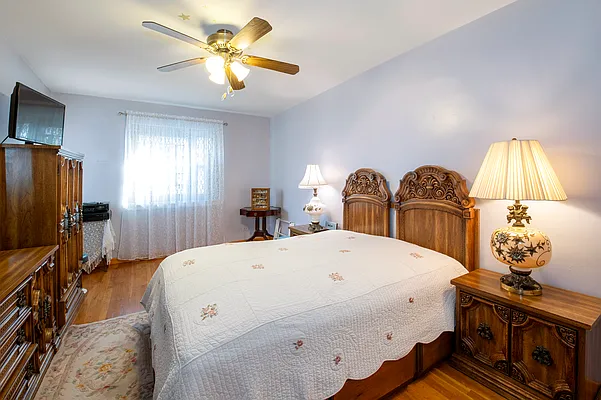 Sold by Compass | media 11