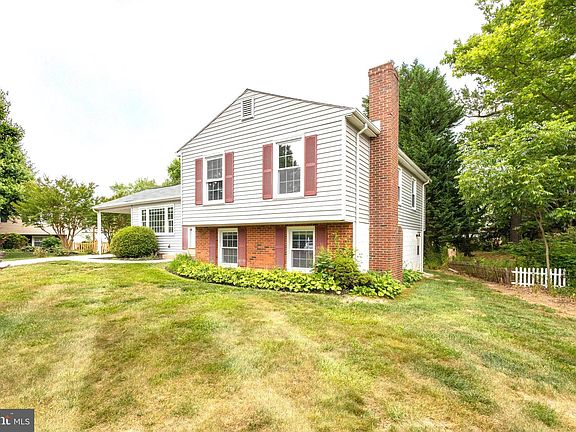 4th image of 9526 Blackburn Dr