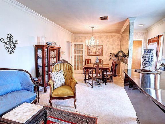 5th image of 4132 Camellia Dr