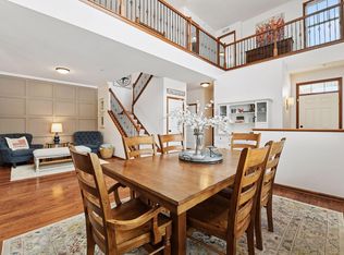 1968 Lincoln Ln, Chanhassen, MN 55317