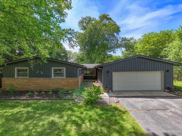 3403 Cove Ct, Johnsburg, IL 60051