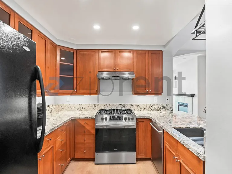 30 E Julian St #201 — Photo 15