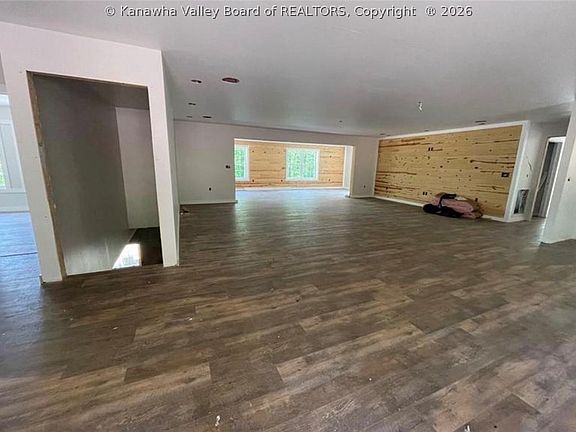 3rd image of 2981 Wallback Rd