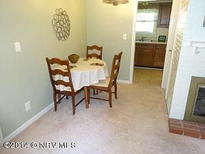4th image of 209 Orchard View Ln