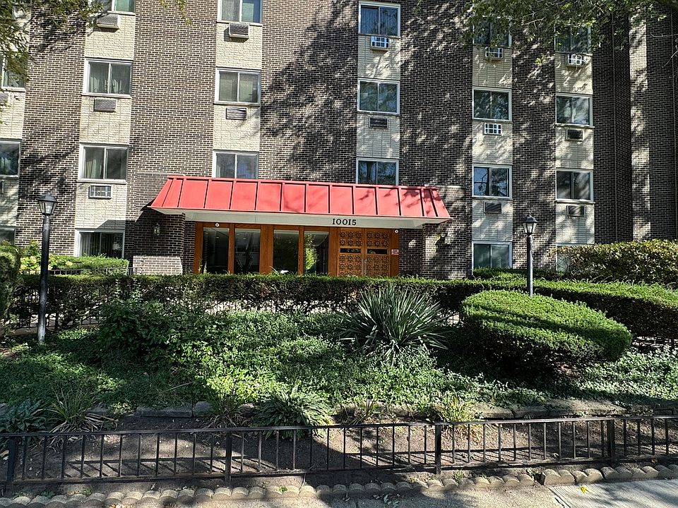 1st image of 10015 Beverly Dr APT 305