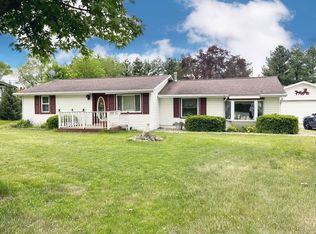 3342 S Hieland Rd, Saint Anne, IL 60964