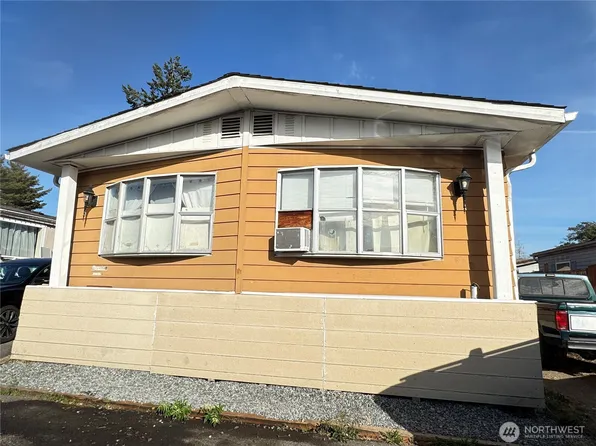 6607 52nd Avenue Ct W #4, University Place, WA 98467