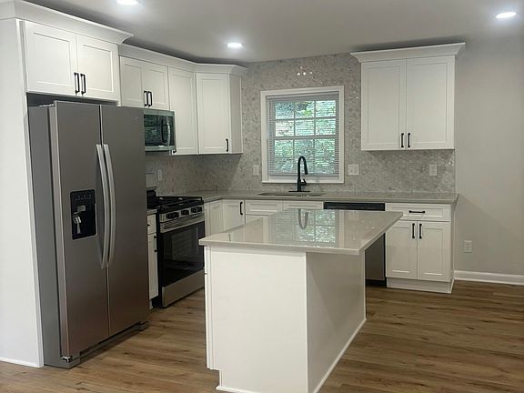 5th image of 1132 Penn Ct SE