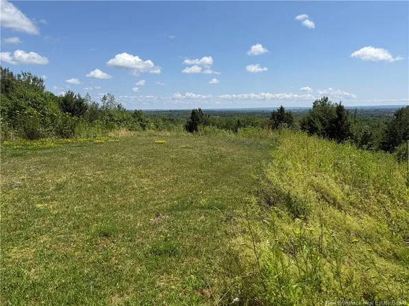 440 Front Mountain Rd, Moncton, NB E1G 3H4