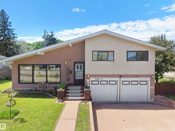 9256 75th St NW, Edmonton, AB T6C 2H4