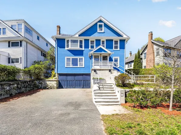 48 Edgecliff Rd #1, Watertown, MA 02472