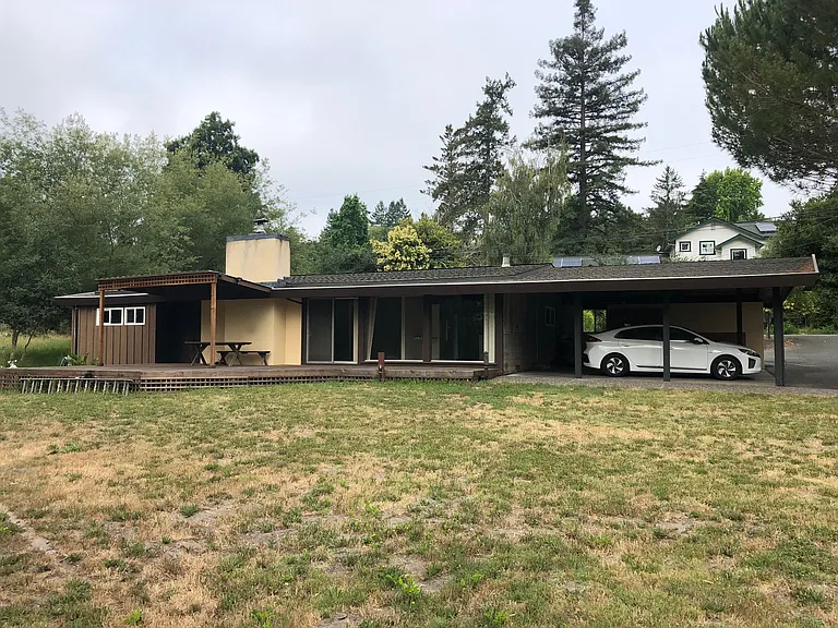 793 Robinson Rd — Photo 8