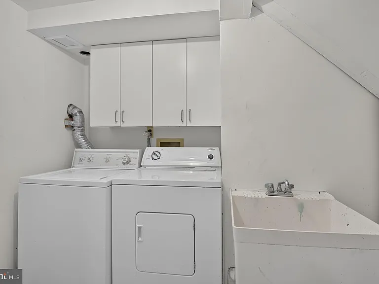 7823 Marion Ln — Photo 29