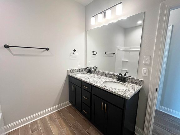 3rd image of 11447 Densmore Dr