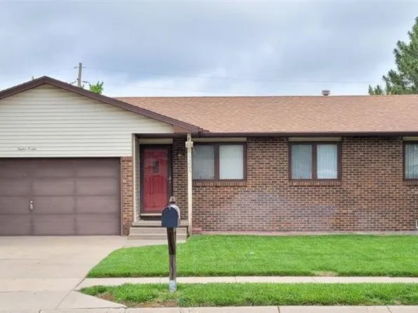 1206 E 27th St, Hutchinson, KS 67502