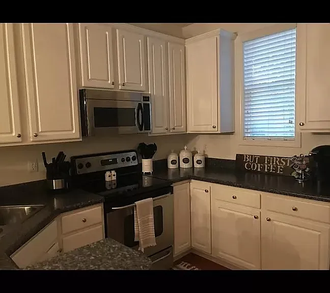 134 Marketplace Ave — Photo 5