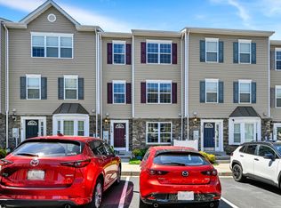 1820 Cassandra Dr Unit 114, Eldersburg, MD 21784